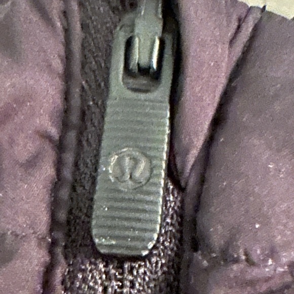 Lululemon coat size L/XL - Picture 3 of 3